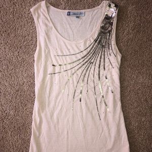 Jennifer Lopez tank top